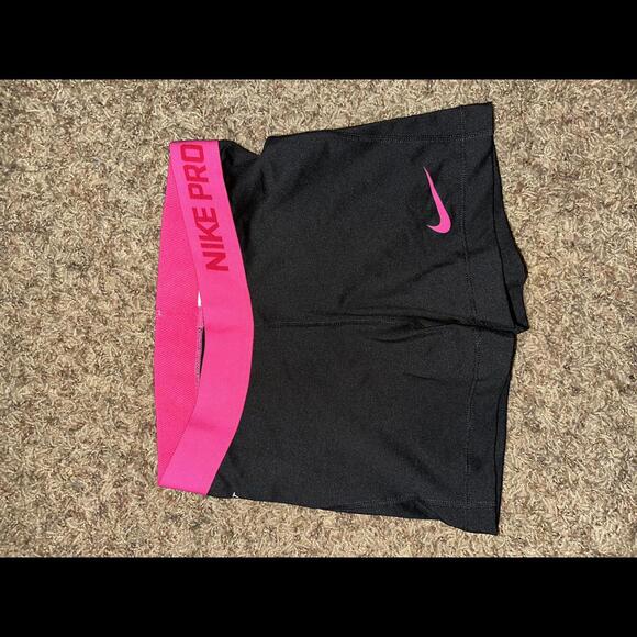 Nike Women's Dri-Fit Pro 3 Big Dot Training Shorts - Picture 1 of 7